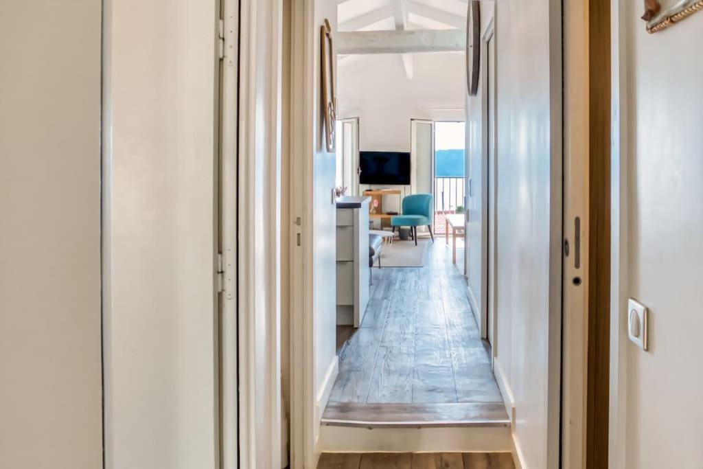 #40 Bright Sea View Suite For 6 2Mins Walk Port & Sea Вильфранш-сюр-Мер Экстерьер фото