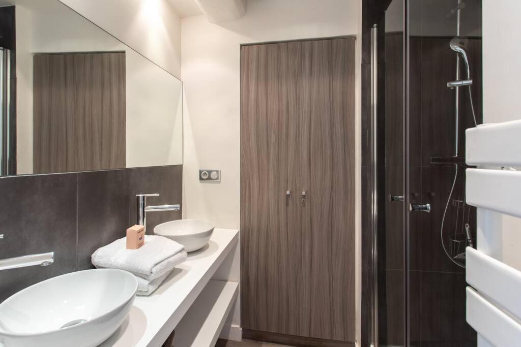 #40 Bright Sea View Suite For 6 2Mins Walk Port & Sea Вильфранш-сюр-Мер Экстерьер фото