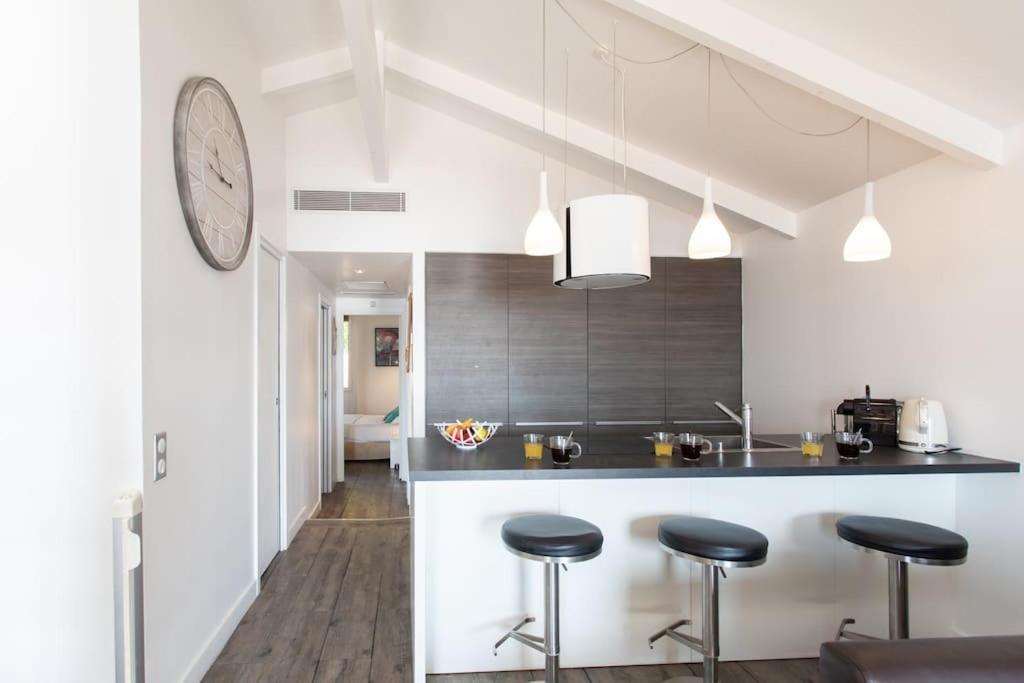 #40 Bright Sea View Suite For 6 2Mins Walk Port & Sea Вильфранш-сюр-Мер Экстерьер фото